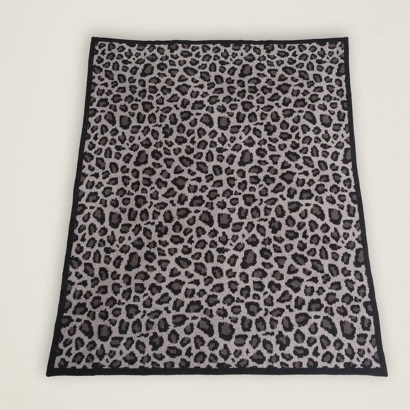 ✨2 X Host Pick✨New Barefoot Dreams CozyChic Safari Throw Blanket - Picture 4 of 7